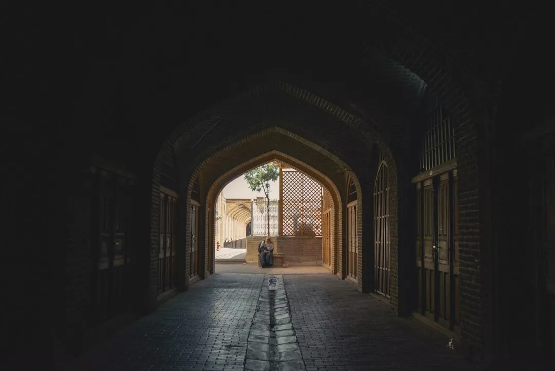 Iran Apologizes as Trump Threatens Strikes Amid Gulf Tensions