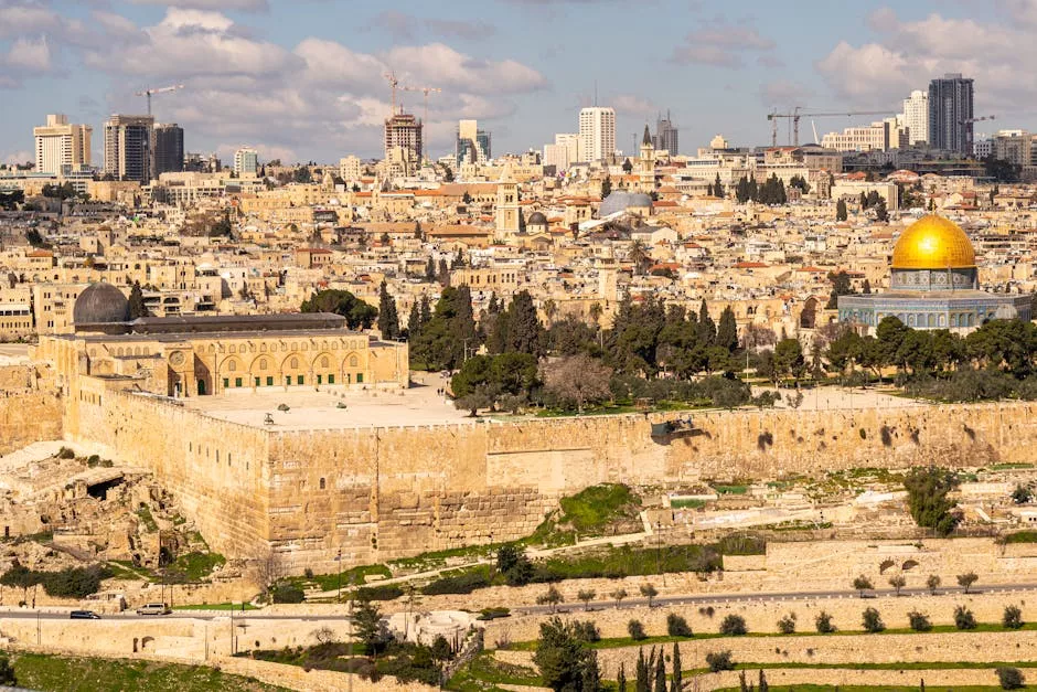 Escalating Tensions: US and Israeli Strikes Deepen Iran Crisis