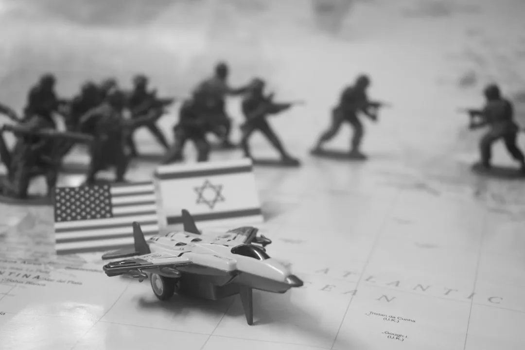 Californian Community Stunned by Neighbor's Arrest in Trump Plot