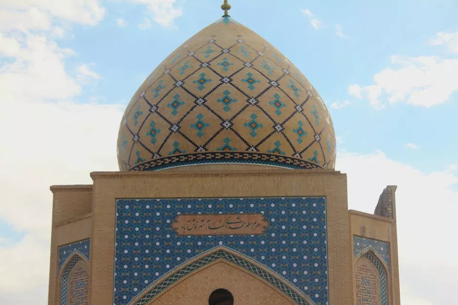 US-Iran Tensions Threaten Global Trade: Strait of Hormuz Crisis